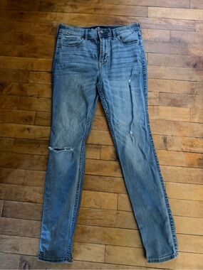 Hollister Distressed Slim Fit Blue Skinny Jeans